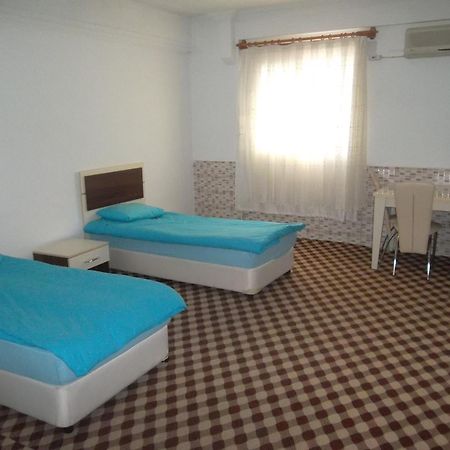 Konak Hotel Mut Luaran gambar