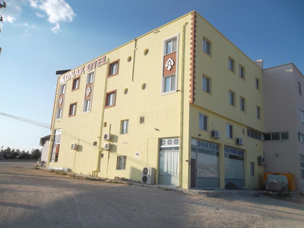 Konak Hotel Mut Luaran gambar