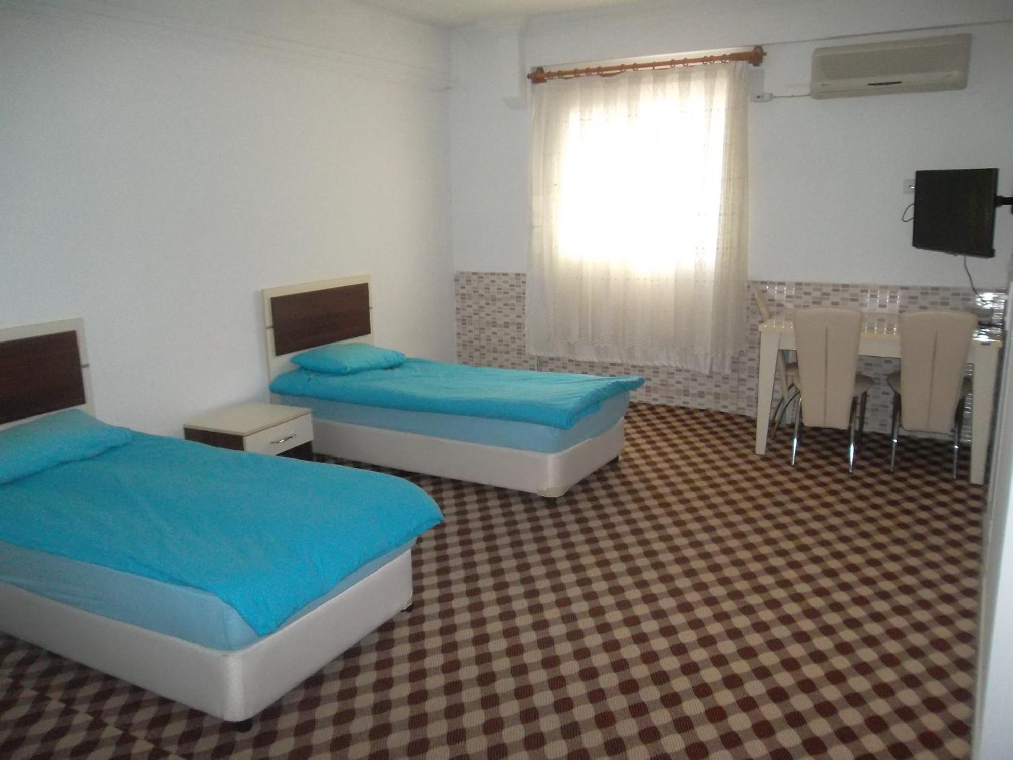 Konak Hotel Mut Luaran gambar