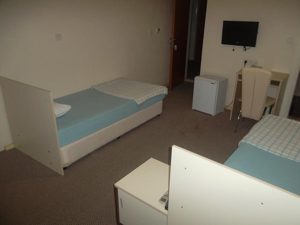 Konak Hotel Mut Luaran gambar