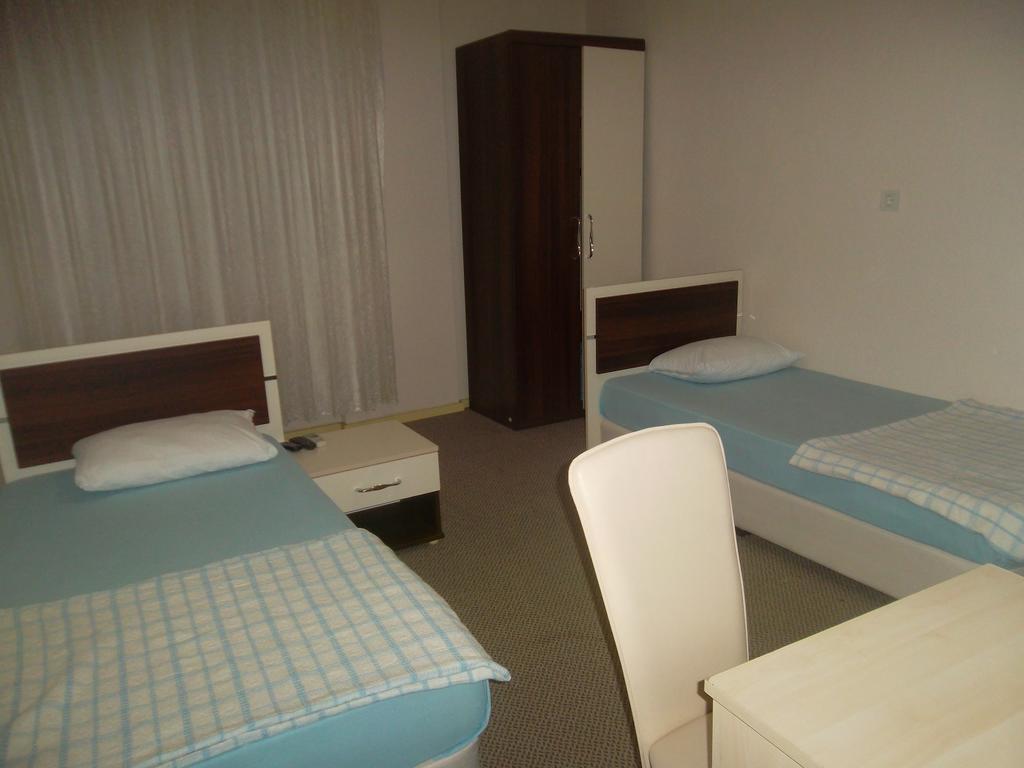 Konak Hotel Mut Luaran gambar