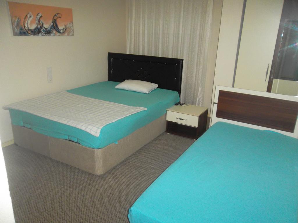 Konak Hotel Mut Luaran gambar