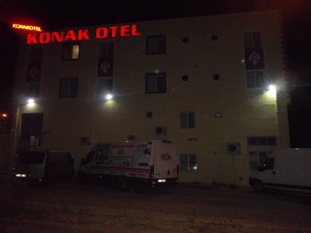 Konak Hotel Mut Luaran gambar
