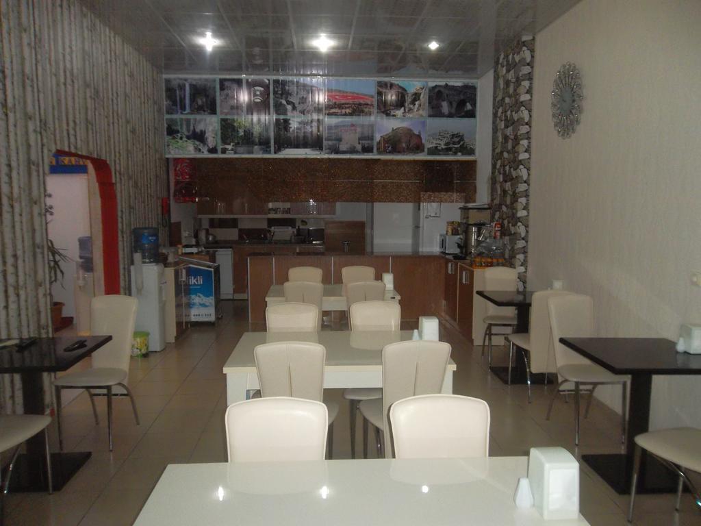Konak Hotel Mut Luaran gambar