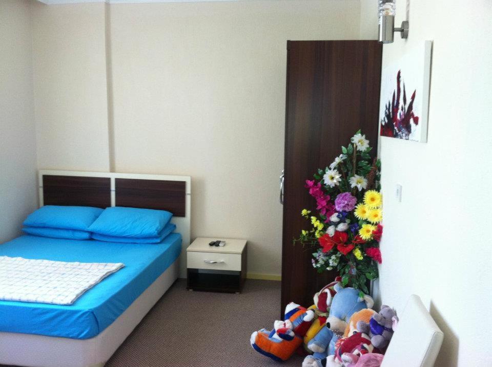 Konak Hotel Mut Luaran gambar